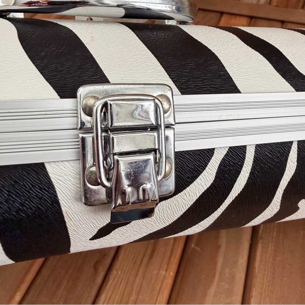 Vintage Style Y2K Zebra Print Wine Case, Repurposed Purse - Picture 9 of 10